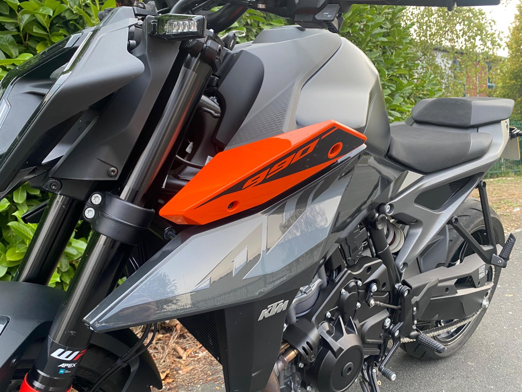 2025 25 Reg KTM 990 Duke